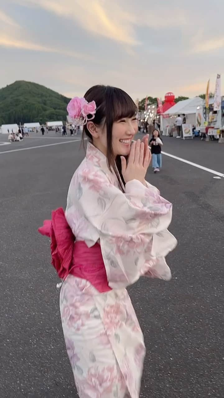 矢倉楓子のインスタグラム：「夏の思い出🎆 #浴衣  #花火  #海」