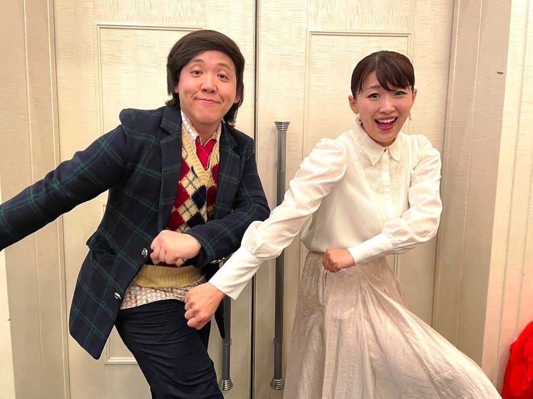 沙羅さんのインスタグラム写真 - (沙羅Instagram)「欽ちゃんと綾瀬はるかでものまねショー🎤 30分やりきった後の汗だく状態Photoです📸笑　  数えてみたら、 ２人で２２人。 ふうふで２２人。  早がえもだんだんスムーズになってきました。笑  いっぱい笑ってくれたみなさーん❣️❣️ ありがとうございました！！ 楽しかったなぁ〜😂😂😂😂😂🍀  #たむたむ #沙羅 #ものまね夫婦 #ものまね #ホリプロコム #静岡県浜松市 #静岡県静岡市 #2days #どこでも盛り上げにいきま〜す🎤✨ #欽ちゃんだけは #隣にいて笑ってしまう😂 #お客さんも #欽ちゃんが出てくると嬉しそう #欽ちゃんってすごいなぁ #静岡おでん🍢 #黒はんぺん #海ぼうず #めちゃくちゃ美味しかった❣️」9月13日 22時13分 - sarapika128