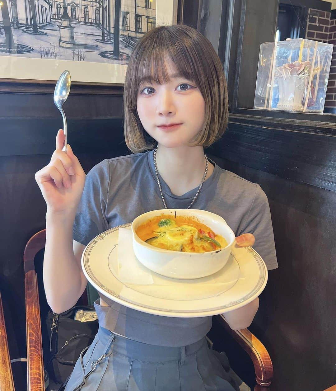 牧乃めいさんのインスタグラム写真 - (牧乃めいInstagram)「好きな物いっぱい食べようね🌙  #粉我 #japaneseidol #idol #被写体 #被写体モデル  #被写体になります #ファインダー越しの私の世界 #撮影会 #アイドル  #アイドルになりたい #自撮り界隈 #selfie #lfl #サブカル #like4like #いいね返しは絶対 #いいね返し #model #地下アイドル #水色担当 #ootd #おしゃれさんと繋がりたい #ゴテゴテネイル  #ボブ #ミニボブ #좋아요 #맞팔 #hongkong」9月13日 22時06分 - makino._.maru