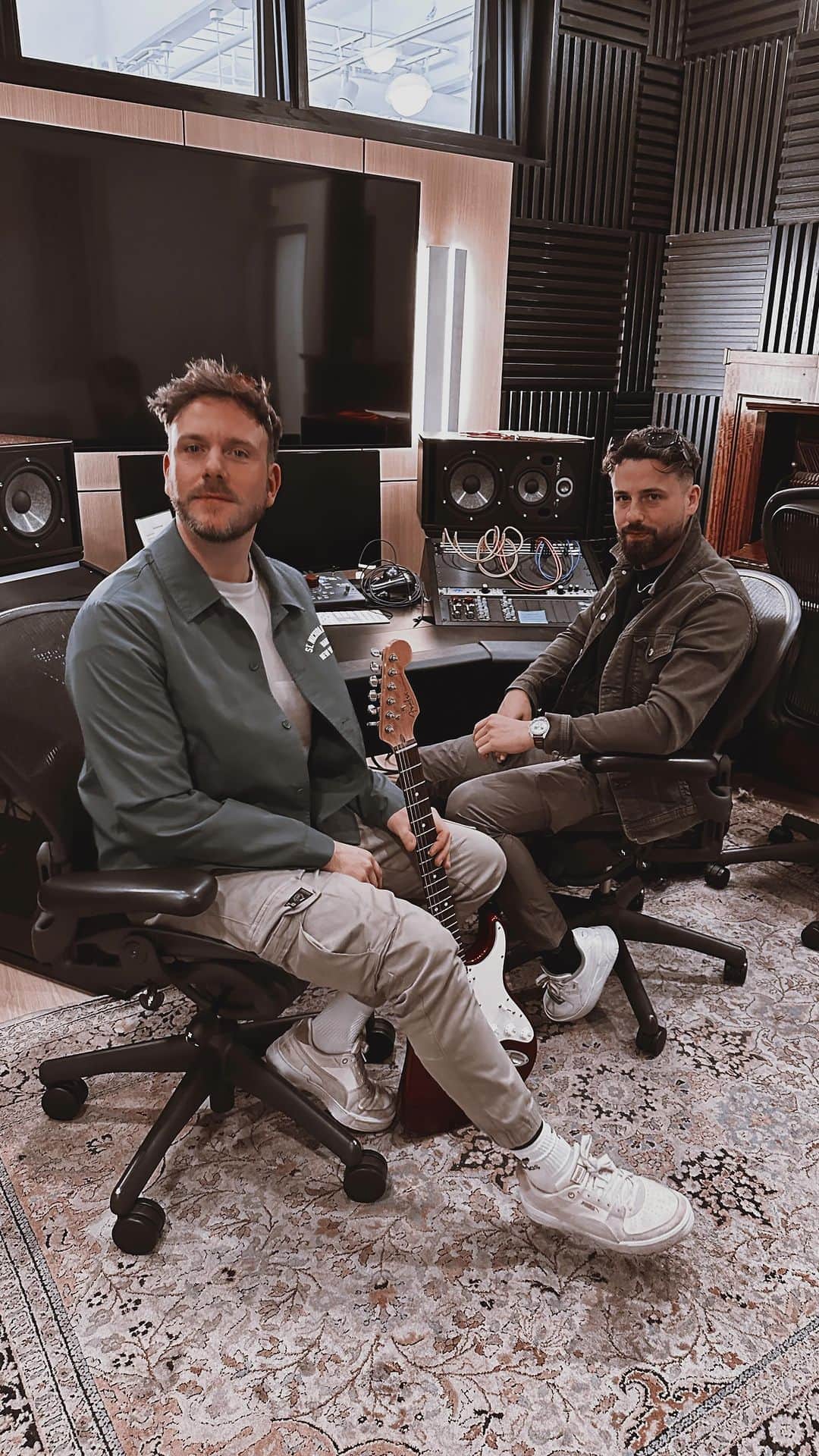 Spinnin' Recordsのインスタグラム：「Do You Ever Think of me? 🎧  Our new track with @armanaydin & @aremozguc is out everywhere. Here’s how we made it 🫡🔥  P.s @nickjekyll loves tortilla chips」