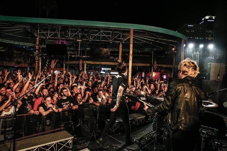 MAH さんのインスタグラム写真 - (MAH Instagram)「#JACKPOTJUICER US TOUR Day 13 at REVOLUTION LIVE Ft Lauderdale, FL.  #SiM #SiMUSTOUR #PLAYDEAD  📷 @koheisuzukiphoto」9月13日 22時08分 - mahfromsim