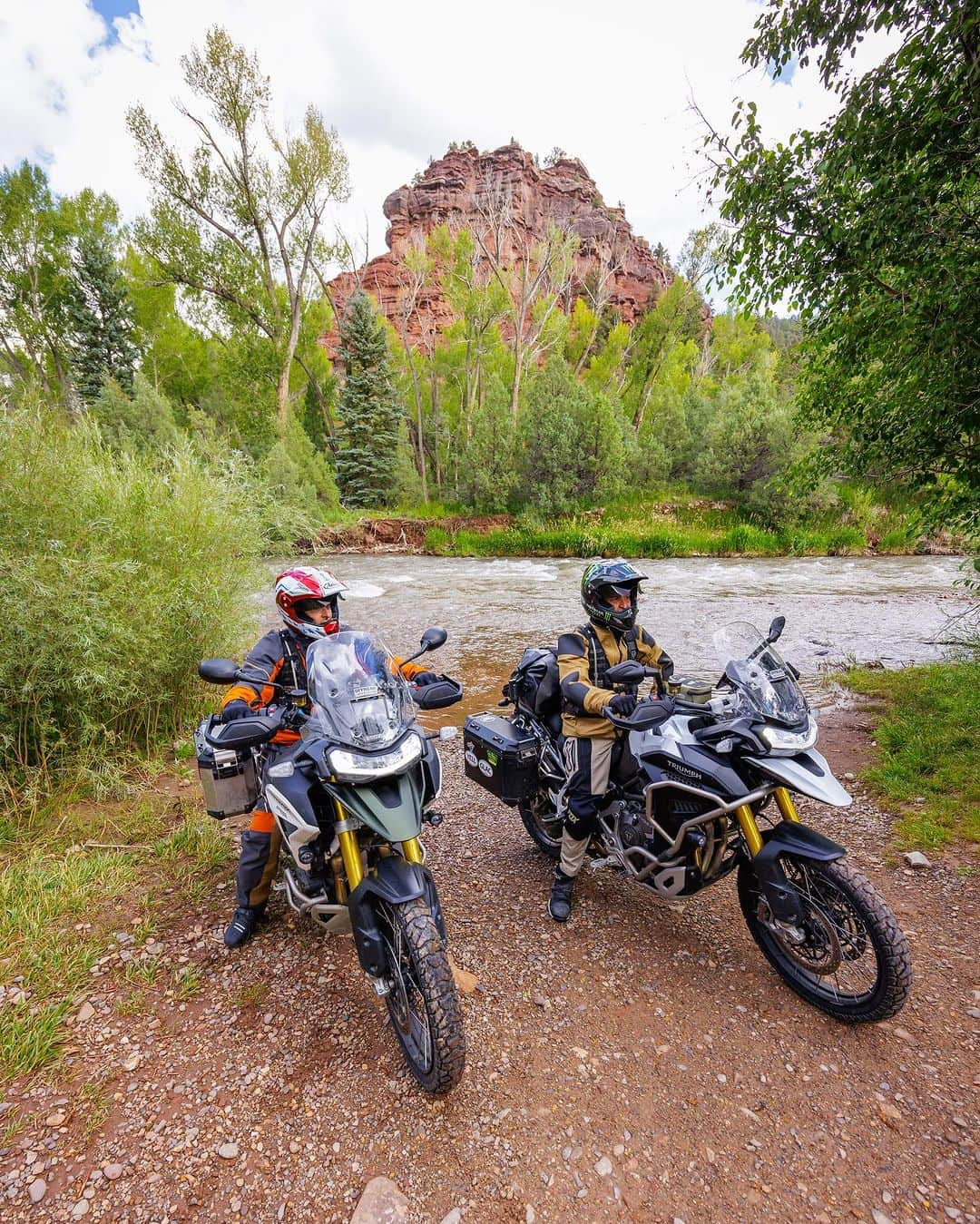 リッキー・カーマイケルさんのインスタグラム写真 - (リッキー・カーマイケルInstagram)「#rcssummeradventure Exploring the American west with @rickycarmichael and crew was a blast this summer! @jhleale @rayb1kanobi @chadwarrix @cudby @apaggio @triumphamerica @officialtriumph 📷 @cudby #colorado #utah #arizona #nevada #adv #adventure #moto #carmichael #motocross #motorcycle」9月13日 22時10分 - rickycarmichael