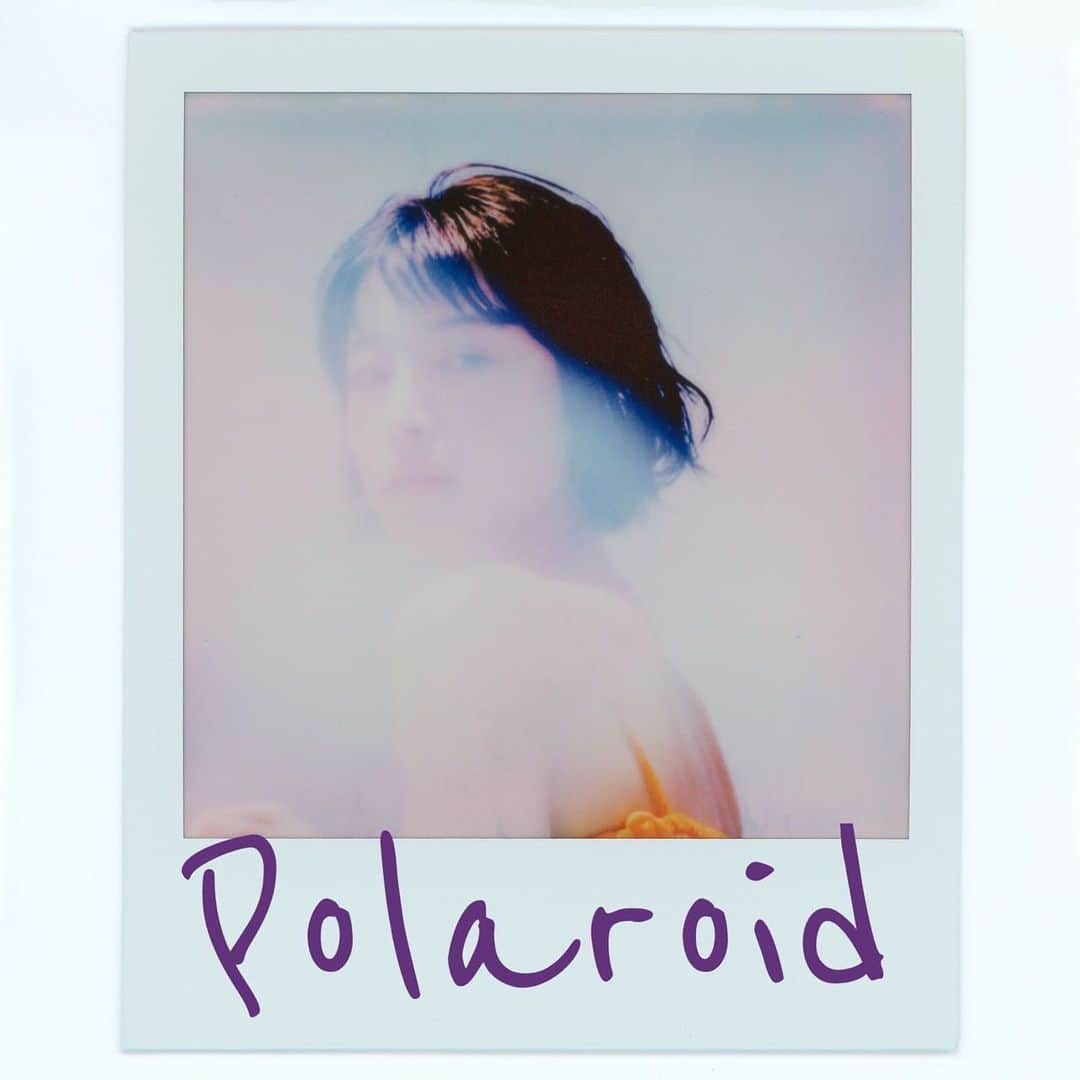 JU!iEのインスタグラム：「MUSIC VIDEO is out check it out on my YouTube🙏  Digital New Single 「Polaroid」prod.A.G.O  Lyric: JU!iE , @ryomatakamura  Music: JU!iE　 Arrangement: @agosoundtokyo  Piano: JU!iE  Mix Engineer: Hiraku Someno (STYRISM INC.) Mastering Engineer: Toshimi Nanseki (duskline inc) Photographer: Kana Tarumi  [Video Credit] Director: @roki_hiroki  Hair&Make-up: @hanako_kaiya  Special Thanks: @amazonmusicjp @jouetie_official , @maisonspecial_women , @ladymade_official」