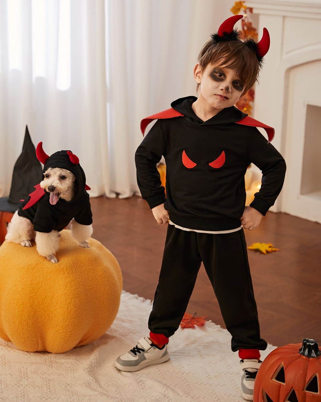 SHEINさんのインスタグラム写真 - (SHEINInstagram)「Pumpkin patch PAWtners deserving matching looks 👦🐶🎃 Tell us which spooky cute set is a whole Halloween mood 👇  🔎20627841 20535133 21048862 21048877 21432922 21431690 20674438 20614076 22054170 21875147 21875146 20650121 20614299 20650122 20614093 20614147  #SHEIN #SHEINforAll #SHEINstyle #fashion #chic #saveinstyle #SHEINhalloweenparty #SHEINhome」9月13日 23時00分 - sheinofficial