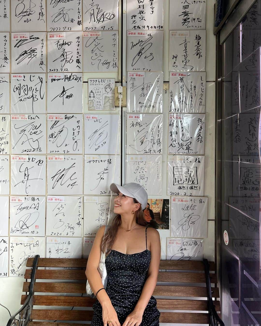 のインスタグラム：「in SHIZUOKA🧖‍♀️🍴🩵 with @_cocoyucha   #あっかる #明るすぎんだろ  #nagisatrip」