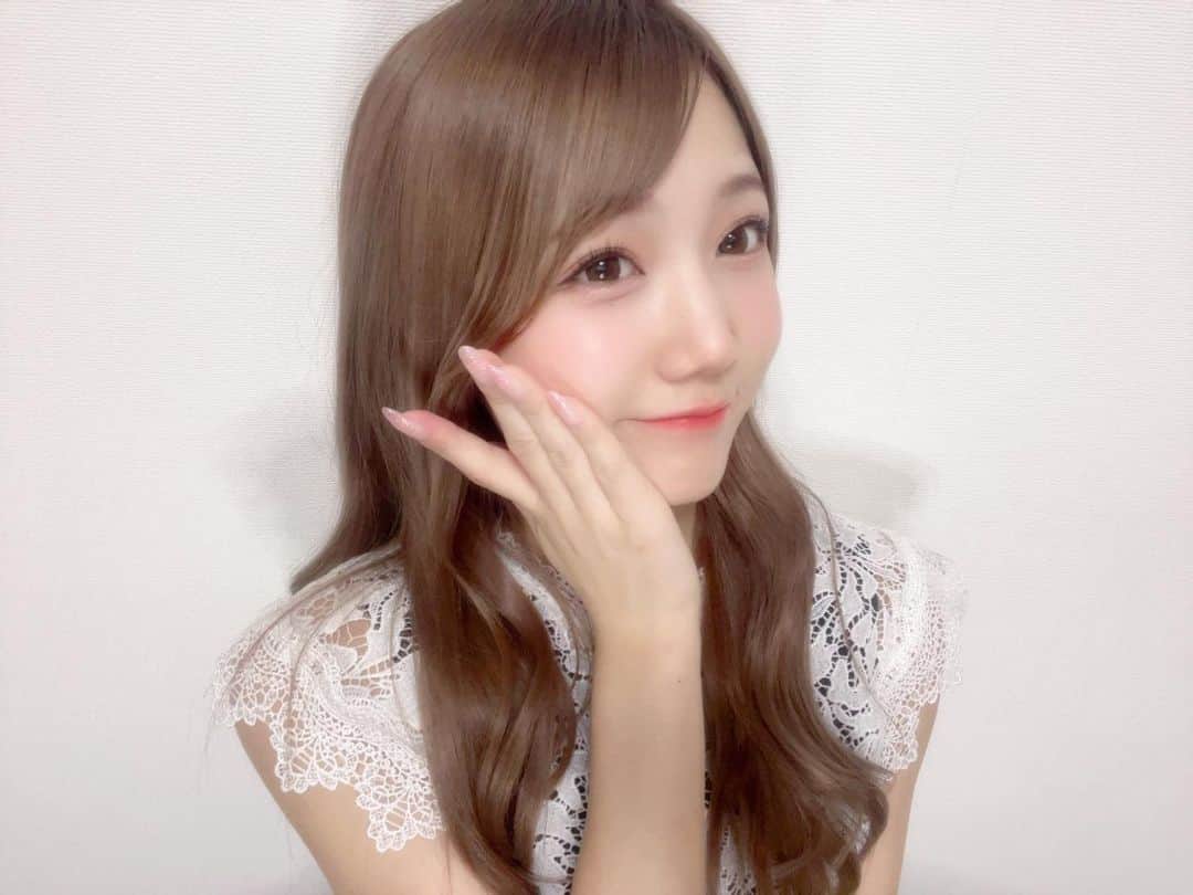 門林有羽のインスタグラム：「. . 前髪流してるの好きです。 って羽渕が褒めてくれたよ🫰🏻 みんなはどうー？」