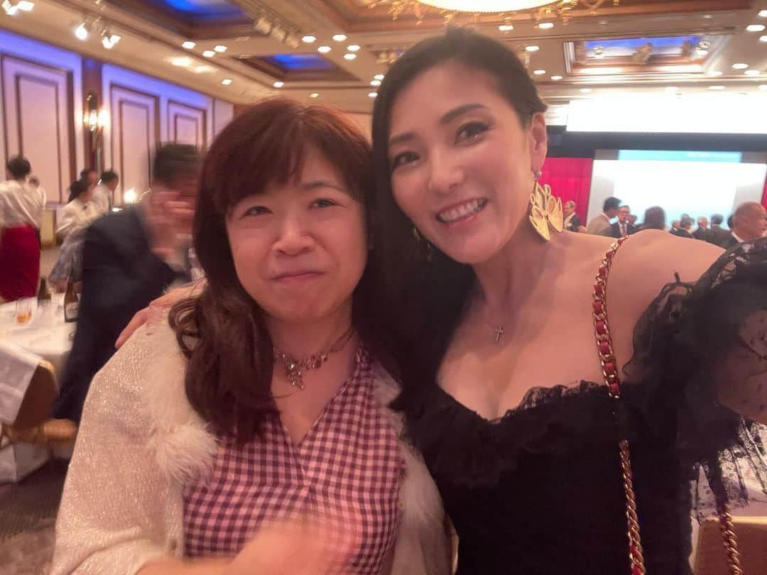 福山理子さんのインスタグラム写真 - (福山理子Instagram)「#月刊オートバイ100周年記念  おめでとうございます  #月刊オートバイ パーティであった皆様方  2023/7/7 #帝国ホテル #モータージャーナリスト #バイク界 #バイク女子」9月13日 23時08分 - rikofukuyama