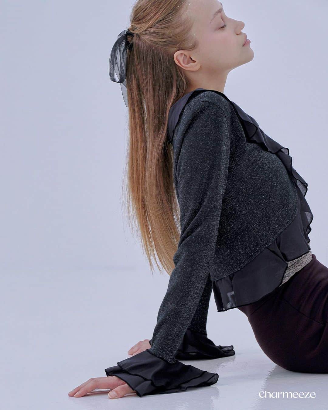 のインスタグラム：「CHARMEEZE 23f/w 1st drop」
