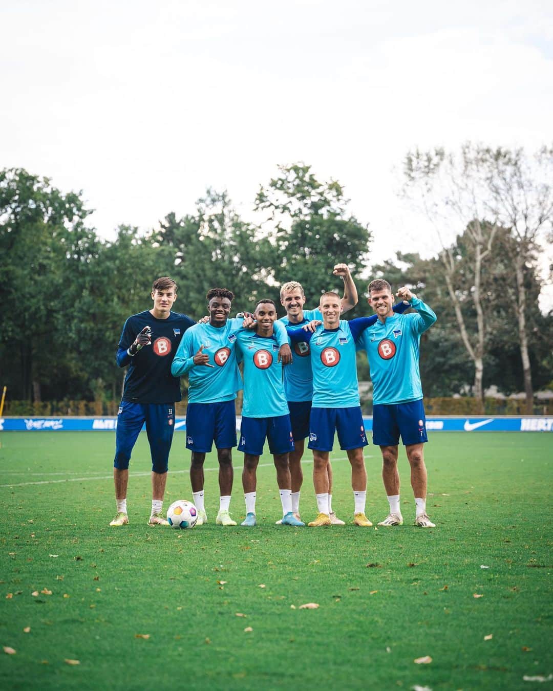 ヘルタ・ベルリンのインスタグラム：「Gewinner-Team! 🫵 #HaHoHe」
