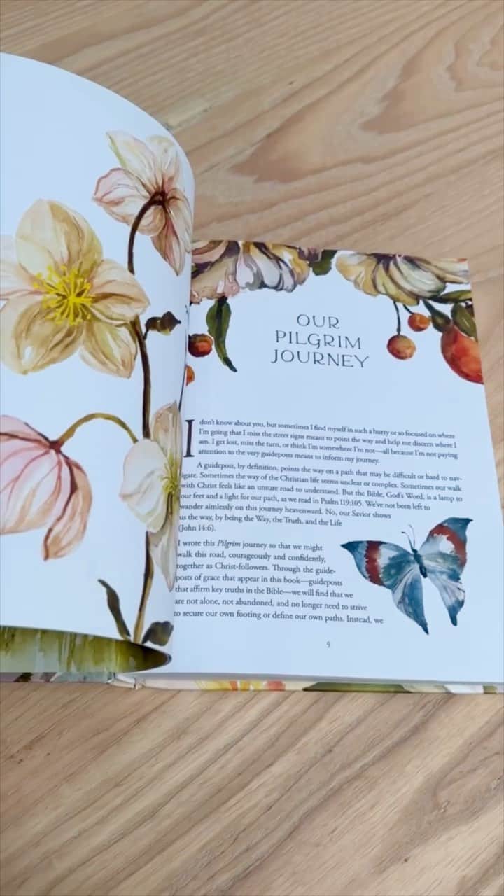 のインスタグラム：「My friend @ruthchousimons is not only a bestselling author, but also an extremely talented artist. Her new book ‘Pilgrim’ is filled with stunning artwork alongside 25 devotions that will lead you to God’s faithfulness, theological attributes of God, and the unexplainable peace you feel when focusing on the character of God.  Pick up her book today on Amazon or go to pilgrim book.com, and I hope it blesses you the way it has blessed me. 🩷」