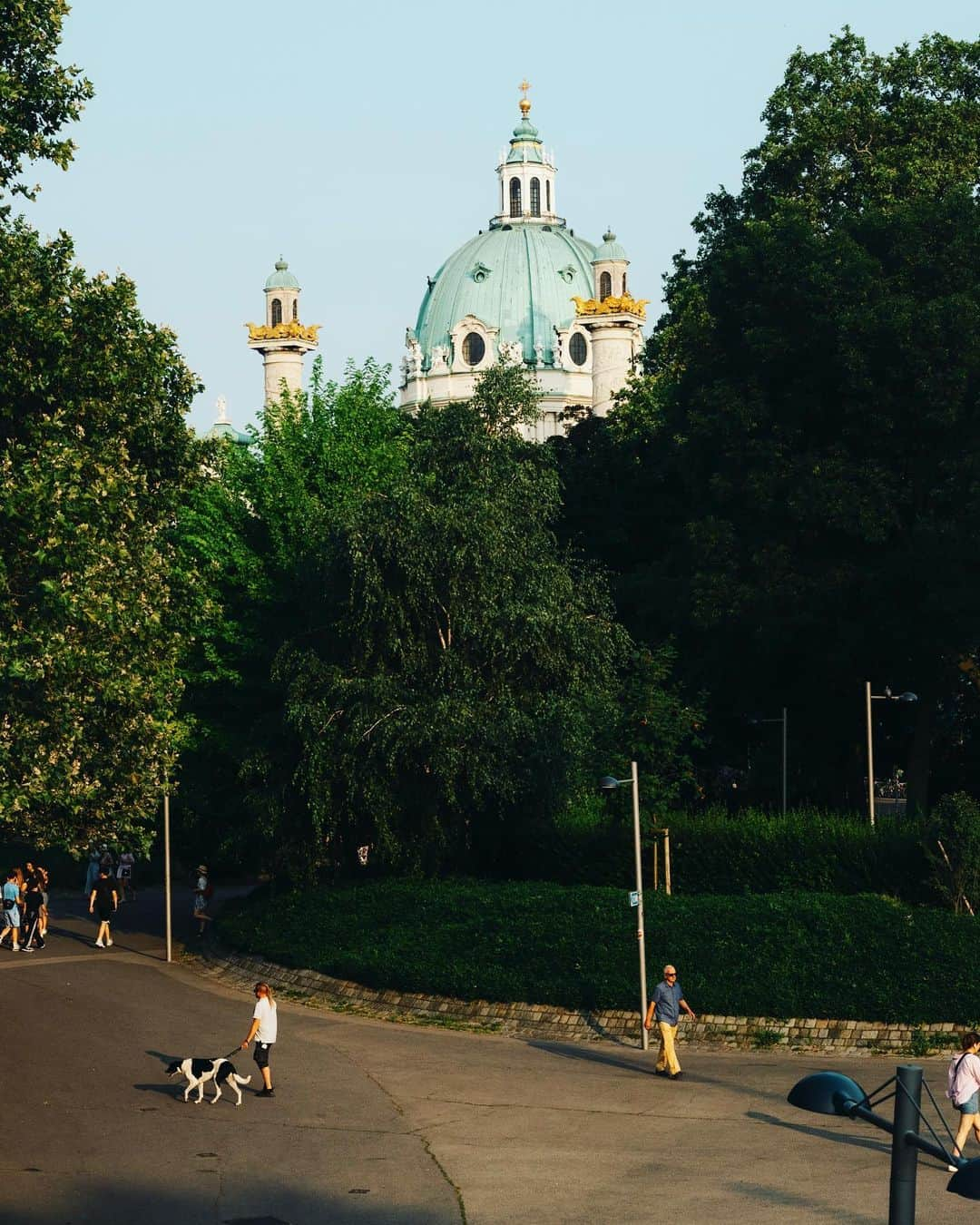 Wien | Viennaのインスタグラム：「⛪️💫 The green dome of the glorious St. Charles Church is one of the most sacred buildings in Central Europe and a symbol of #Vienna. 🙌 The eminent Baroque church was completed in 1739. Today it’s a must-visit place in Vienna!   #viennanow #visitvienna #karlskirche #karlsplatz #habsburg #wien #wienliebe #barouque #baroquearchitecture #historical #europeanhistory #churcharchitecture #travelblogger #instatravel #travellife #touristattraction」