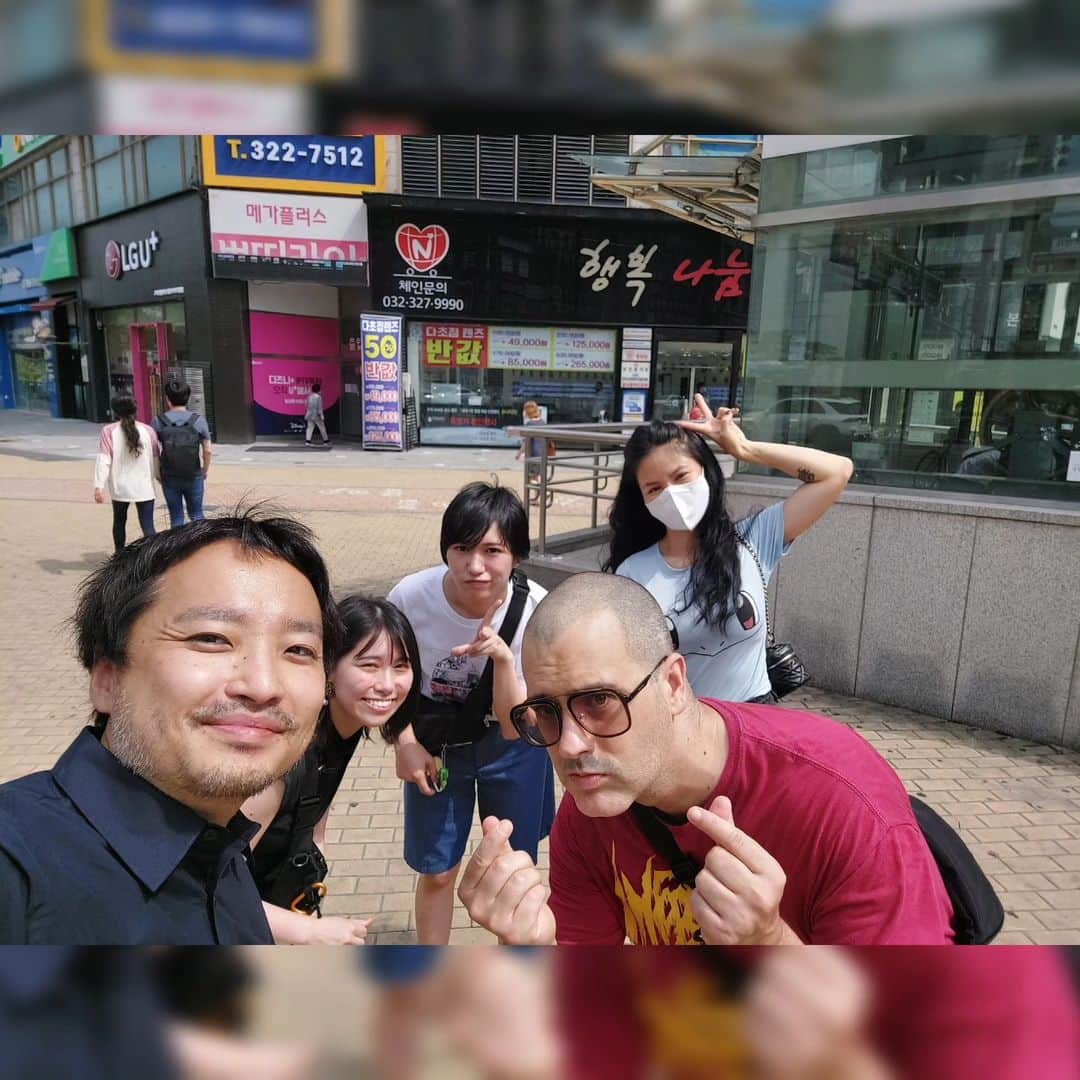 宇賀那健一のインスタグラム：「仲良しな映画監督Rob Jabbaz(『哭悲/The Sadness』)が9月15日、16日と日本に来るよ！僕もRobに会いに行くよ！昨年のプチョンファンタ以来1年ぶりにRobに会えるの楽しみだなぁ。皆様も是非！！  My good friend Rob Jabbaz ("The Sadness") will be in Japan on September 15 and 16! I'm going to see him! I'm looking forward to seeing him for the first time in a year since last year's Bucheon  International Fantastic Film Festival.  #robjabbaz #thesadness」