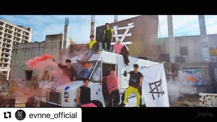 Jellyfish Entertainmentのインスタグラム：「#Repost @evnne_official with @use.repost ・・・ EVNNE  1st Mini Album [Target: ME] 🎯  ’TROUBLE‘ MV Teaser 1 🎥 https://bit.ly/3ZnD1SP  🎧 2023.09.19 18:00 (KST)  #EVNNE #이븐 #Target_ME #TROUBLE #20230919_6PM」