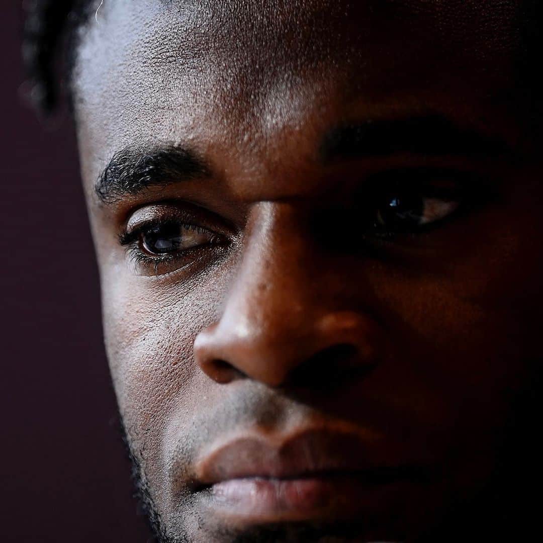 トリノFCのインスタグラム：「🎙️| ZAPATA  “Devo trascinare i compagni. È una grande responsabilità, mi piace: siamo un ottimo gruppo e dobbiamo essere più consapevoli dei nostri valori”  🔗Nelle stories la conferenza completa  #SFT」