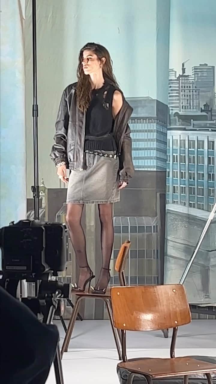 トップショップのインスタグラム：「It’s not all in the jeans.  Heritage favourites and the latest trending shapes are available on ASOS.com now.」