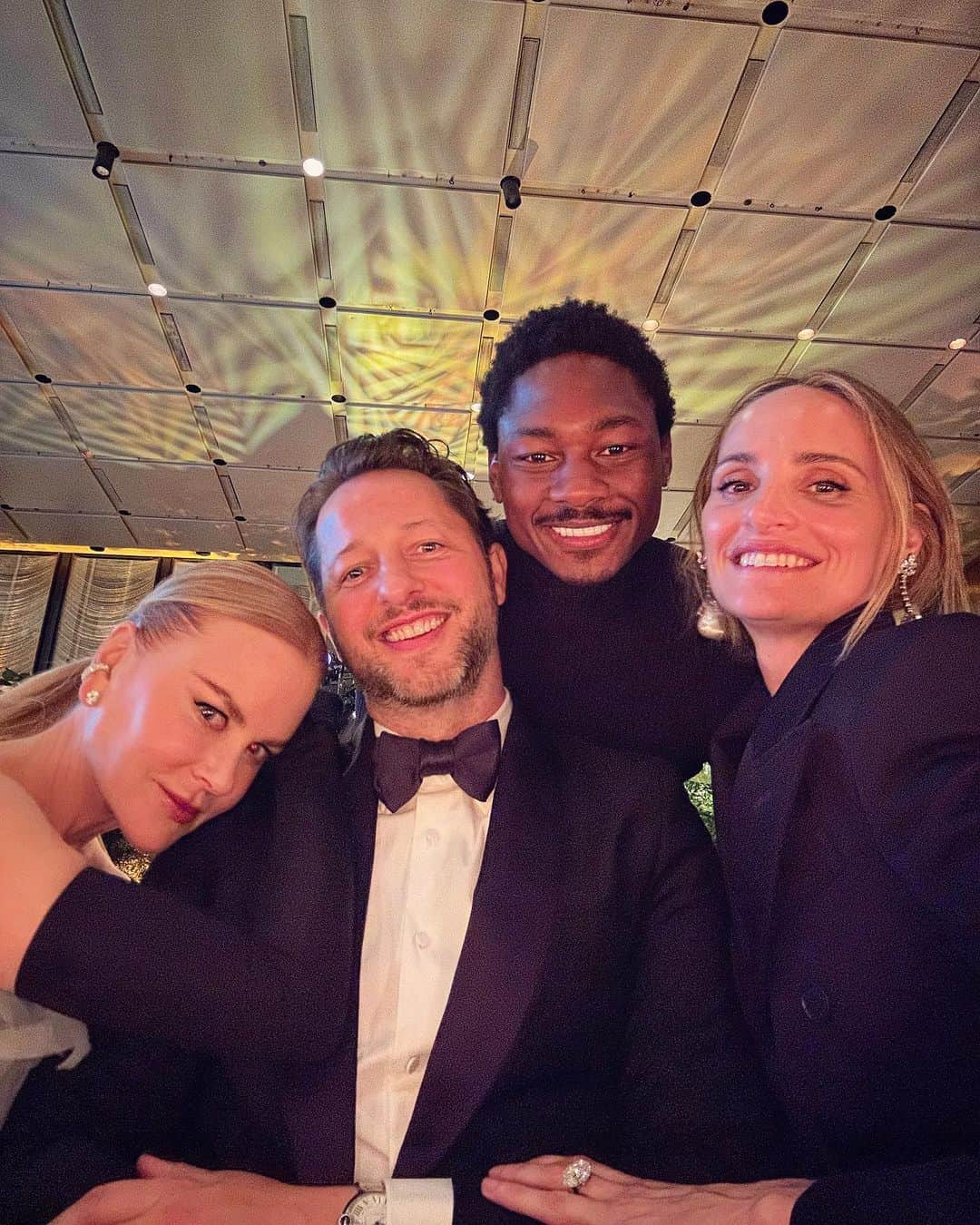デレク・ブラスバーグのインスタグラム：「Three facts I learned at last night's 'Caring for Women' gala in New York: @nicolekidman is a legit football fan and if you don't believe me just ask @stefondiggs; after @salmahayek’s 57th birthday, she started watching documentaries about longevity when everyone else in her house fell asleep; and @cturlington has an incredible archive of Tom Ford-era Gucci clothes that her daughter @graciebrns gets to take out for a spin every once in awhile. The evening raised more than $3 million for organizations that combat gender-based violence around the world. It was an honor to be in a room with so many inspiring women (Oprah! Malala!) and thanks to the folks at @balenciaga and @kering_official for having me 🤍」
