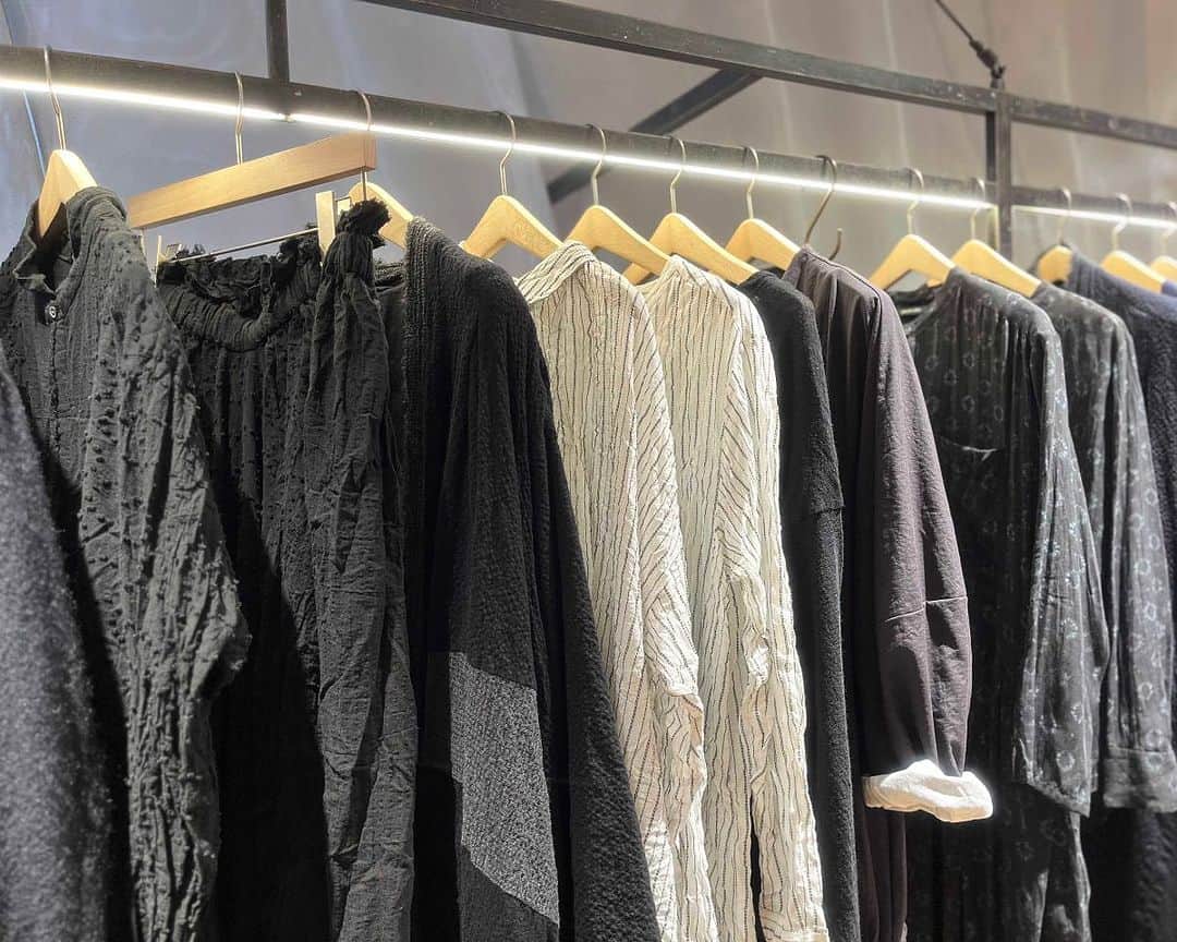 のインスタグラム：「•  pas de calais  New in!  ◾️ORDER NOVELTY EVENT 9/13(wed)-24(sun)   @pasdecalais_story   #pasdecalais  #pasdecalais_offical_jp  #パドカレ #23aw  #newin #autumnfashion」