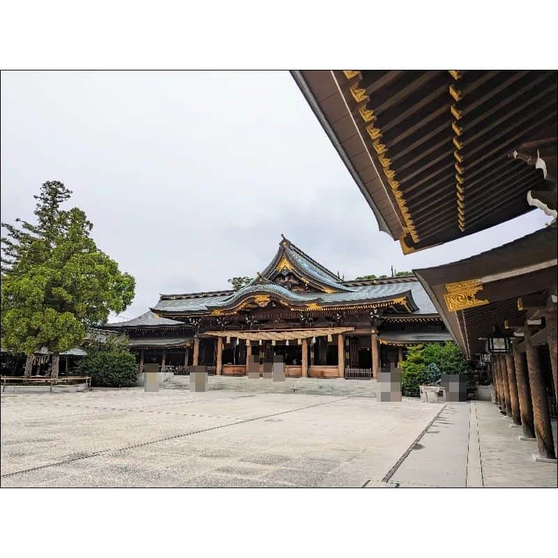 あぽりさんのインスタグラム写真 - (あぽりInstagram)「また寒川神社へ行ってきたのですが、⁡ ⁡この日は空いていたし、とてもツイてる日だったと思います。⁡ ⁡⁡ ⁡詳しくは、ストーリー、ハイライト、⁡ ⁡プロフィール(@apori33 )のリンクから⁡ ⁡飛んで読んでみてください♪⁡ ⁡⁡ ⁡昨日のポストにコメントありがとうございました☺️⁡ お酒とコーヒーしか飲まないと聞いた時はびっくりしました！⁡ 皆さん、⁡⁡これなら飲める(食べられる)という物がありますね！⁡ ⁡カルピスは昭和では馴染み深いですものね🥰⁡ ⁡⁡ ⁡ #寒川神社  #ゴル麺  #お土産  #絵日記  #絵日記ブログ  #イラスト  #イラストエッセイ  #漫画  #漫画ブログ  #あぽり  #ライブドアインスタブロガー  #ライブドア公式ブロガー⁡ ⁡⁡ ⁡」9月14日 11時02分 - apori33