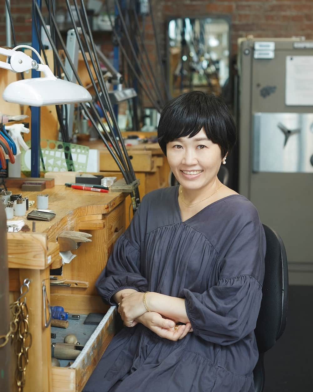 サトミ カワキタさんのインスタグラム写真 - (サトミ カワキタInstagram)「.⁠ We have opened our first-ever retail store in Tokyo, Japan.⁠ Satomi's life long dream will come true as her exquisite jewelry creations find a new home in the heart of Tokyo.⁠ ⁠ It all began in a small bedroomーCelebrating 15years since Satomi first launched her brand, this store opening marks a significant milestone in her journey.⁠ ⁠ 「”人”と”もの”が出会い⁠新たな物語が紡がれ、 　　　　　　　　つながりが生まれる場所に」⁠ ⁠ 2008年NYの小さなベッドルームの一室から⁠ スタートしたSatomi Kawakita Jewelryは⁠ ブランド創立15周年を迎えました。⁠ ⁠ ほかにはないプリミティブな魅力、⁠ 繊細ななかにも凛とした意思のある⁠ Satomi Kawakita 独特のデザインは⁠ 当時から今も変わらずSatomiの手によって⁠ 丁寧に生み出されています。⁠ ⁠ ブランドとしての新たな拠点となる直営店は⁠ 東京・南青山の骨董通りから一本入った⁠ 閑静な住宅街にひっそりと佇んでいます。⁠ ⁠ 淡い色や光の重なりの美しい店内には⁠ 手仕事であつらえられた什器がならび⁠ いまのSatomiの世界観が凝縮された⁠ ミニマルで上質な空間。⁠ ⁠ リングを重ねていく楽しさや⁠ ネックレスを身につけて鏡を覗く高揚感、⁠ ジュエリーを選ぶ時間そのものが⁠ 大事な記憶となるように、⁠ そんな願いも込められた場所です。⁠ ⁠ ー  SATOMI KAWAKITA Tokyo⁠ 東京都港区南青山5-13-4 Nビル1階 A⁠ 03-6427-6899⁠ ⁠ 営業時間 | 12:00-19:00⁠ 定休日 | 月・火⁠ ⁠ *ご来店予約も承ります。⁠  jp@satomikawakita.comまで⁠ ⁠ お気軽にご相談ください。⁠」9月14日 11時00分 - satomi_kawakita_jewelry