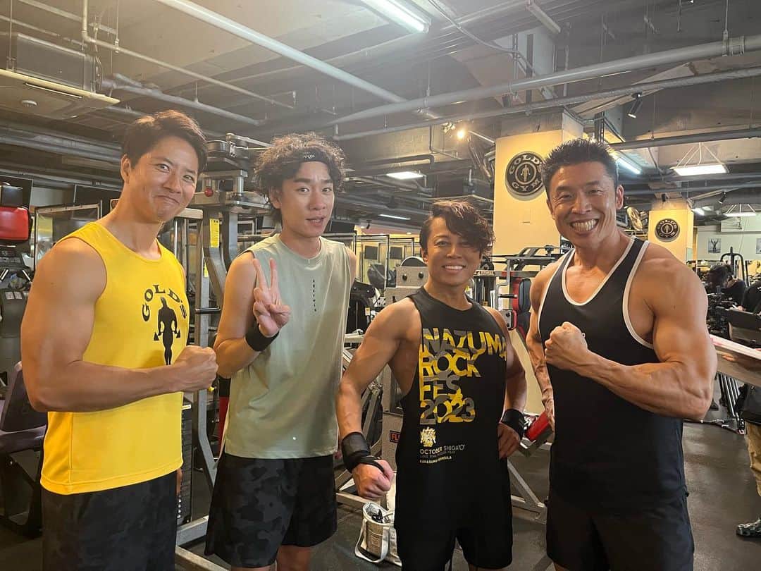 落合モトキのインスタグラム：「家宝 #中山筋太郎 #虎吉 #ジャイアントタラちゃん」