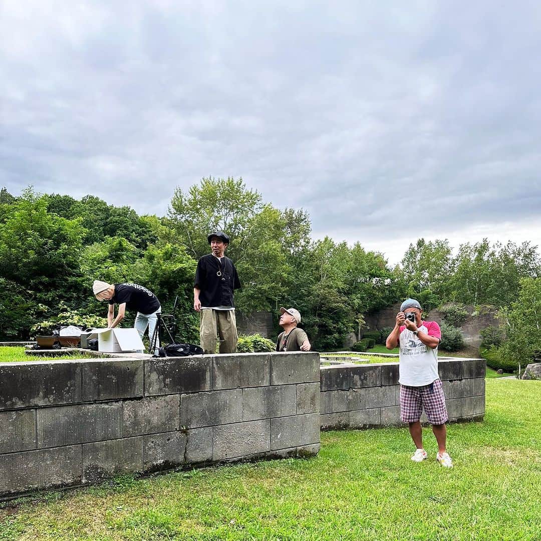 畑亜貴さんのインスタグラム写真 - (畑亜貴Instagram)「札幌にてロケハン、意外と暑い。  #akhtravelogue #akhtshooting」9月14日 11時12分 - akihata.jp