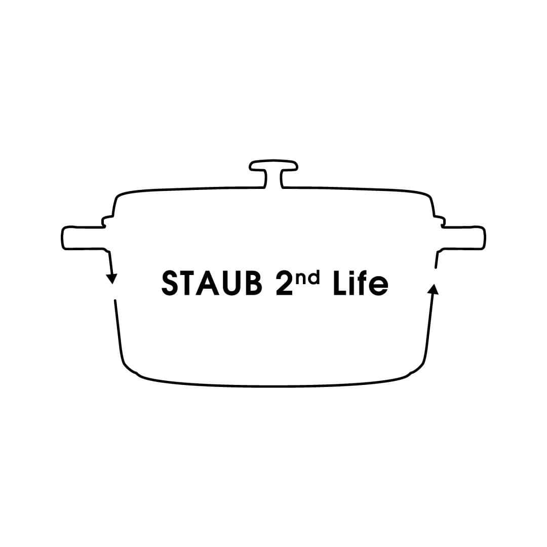 staub ストウブのインスタグラム：「【サステナビリティプロジェクト 「STAUB 2nd LIfe」本日販売スタート!】  本日9/14(木)より、サステナビリティプロジェクト「STAUB 2nd Life」にて特別価格でのストウブの販売を開始しました。  今回取扱いを始めたアイテムは、ストウブのエントリーモデルとしてもオススメなピコ・ココット ラウンド。品質へのこだわりはそのままに、お求めになりやすい価格となっています。”ストウブってどんな鍋？” ”無水調理って美味しい？” など、気になっていてもまだ手に取っていなかった方に「リユース品」からという選択から始めてみませんか？  → https://staub2ndlife.zwilling.com/  リンクはプロフィールURLからもご覧いただけます。  ※ 鍋の基本的な状態・ダメージ内容はコンディション説明文に基づきます。説明文をご確認いただきますようお願い申し上げます。なお、中古品という特性上、画像・記載共に掲載情報が全てではございません。掲載情報以外のダメージがある場合がございます。  ※ご購入の際は「商品説明」や「返品について」などの情報をご確認ください。  ※ストウブの引き取りに関しては詳細が決まり次第追って発表させていただきます。   - 世界最古のブランドとして考える未来の課題 ストウブを含む複数のキッチンアイテム ブランドを展開する、創業1731年のツヴィリング J. A. ヘンケルス。世界で最も古いブランドの一つであるからこそ、常に未来を考え、短期的な利益ではなく、持続可能な価値を創造することに事業活動の焦点を合わせてきました。環境への影響を最小限に抑えた革新的で持続可能な製品を作り、心を込めて提供。地域社会にプラスの影響を与えることを目指します。」