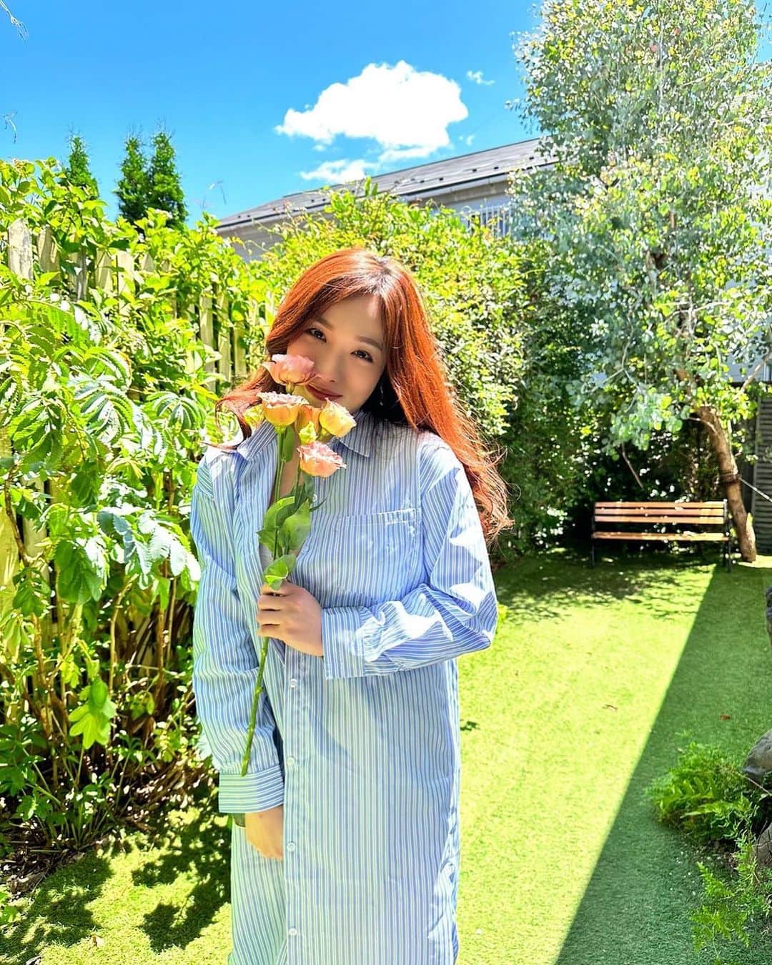 今野杏南のインスタグラム：「* 久しぶりに肌メンテナンスへ🫧 @precious_mieux   赤みもあり、少し炎症もしてたので、鎮静させるパックと、最近肌が乾燥しすぎてなーんかガサガサしてるなぁ🥲と思ってたので、たっぷり水分入れて保湿してもらいました😌  次の日から、肌にうるおいが戻って、メイクの乗りが全然違った...🫨✨  定期的にお肌にご褒美は必要ですね🥹」
