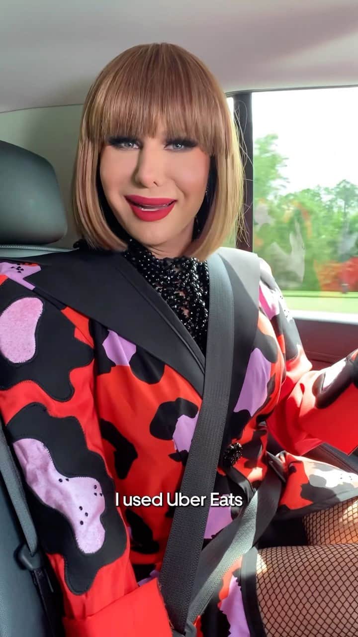 Uberのインスタグラム：「Buckle up! We’re on our way to @outandequal with the one & only @trinitythetuck 🚘⭐️❤️  #OESummit2023」