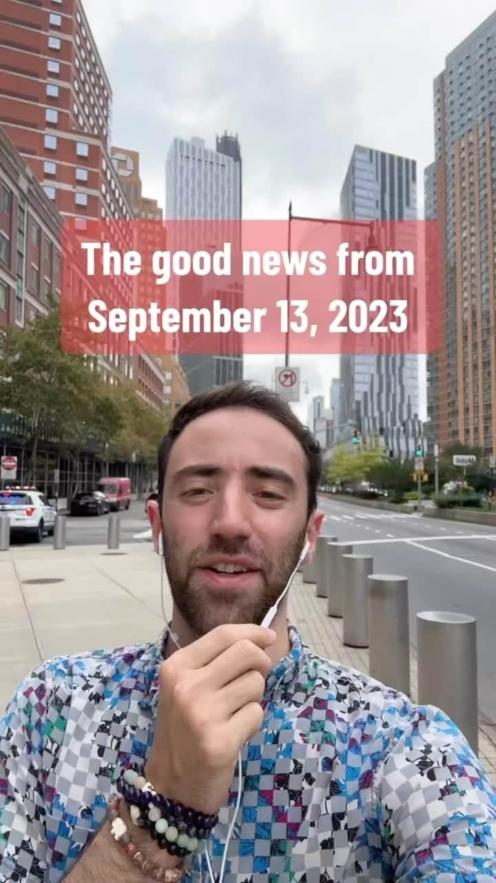 Jacob Simonのインスタグラム：「It’s good news time! How’s your hump day going? #forthefirstandonlytime #ftfaot #todaysgoodnews #dailygoodnews #september13 🎶Music by Tristan Arostegui & Hunter Hanson」