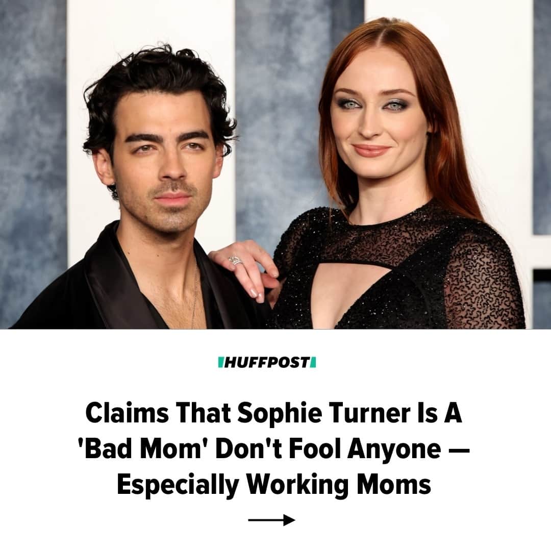 Huffington Postのインスタグラム：「Last week, Joe Jonas filed for divorce from actor Sophie Turner after four years of marriage and two children. Right away, it seemed like his team went to work weaponizing the press against Turner for being a working mom ― which didn’t sit right with many, especially other working moms.⁠ ⁠ The PR campaign wasn’t exactly subtle: First, a source with “direct knowledge” told TMZ that Jonas had been caring for their two young daughters, ages 3 and 1, “pretty much all of the time,” even as the Jonas Brothers were touring.⁠ ⁠ “We’re told Joe currently has both kids, as the group plays around the US,” TMZ wrote. (Though it wasn’t mentioned in the story, Turner, best known for her work on “Game of Thrones,” has also been working, filming in the U.K. for her starring role in the upcoming ITV series “Joan.”)⁠ ⁠ TMZ also ran a story attributing the split to the couple’s “very different lifestyles,” with a “source with direct knowledge” telling the gossip site: “She likes to party, he likes to stay at home.”⁠ ⁠ The insinuation was clear to Danielle Melton, a working mom and the founder of MOTHERboard Society, a subscription-based program designed to address the specific needs of working women: As a mom, Turner was derelict in her duties.⁠ ⁠ “The depiction of her ‘away for work’ or ‘partying’ is not only deeply disappointing but also dangerously misleading,” she said.⁠ ⁠ Given how pervasive mom-shaming is already ― a staggering 85% of millennial moms report feeling inadequate, according to one recent survey ― “it’s not just a smear to her, it’s also a low blow to working mothers everywhere,” Melton added.⁠ ⁠ Read more at our link in bio. // 📷 Getty Images // 🖊️ @binnywong」