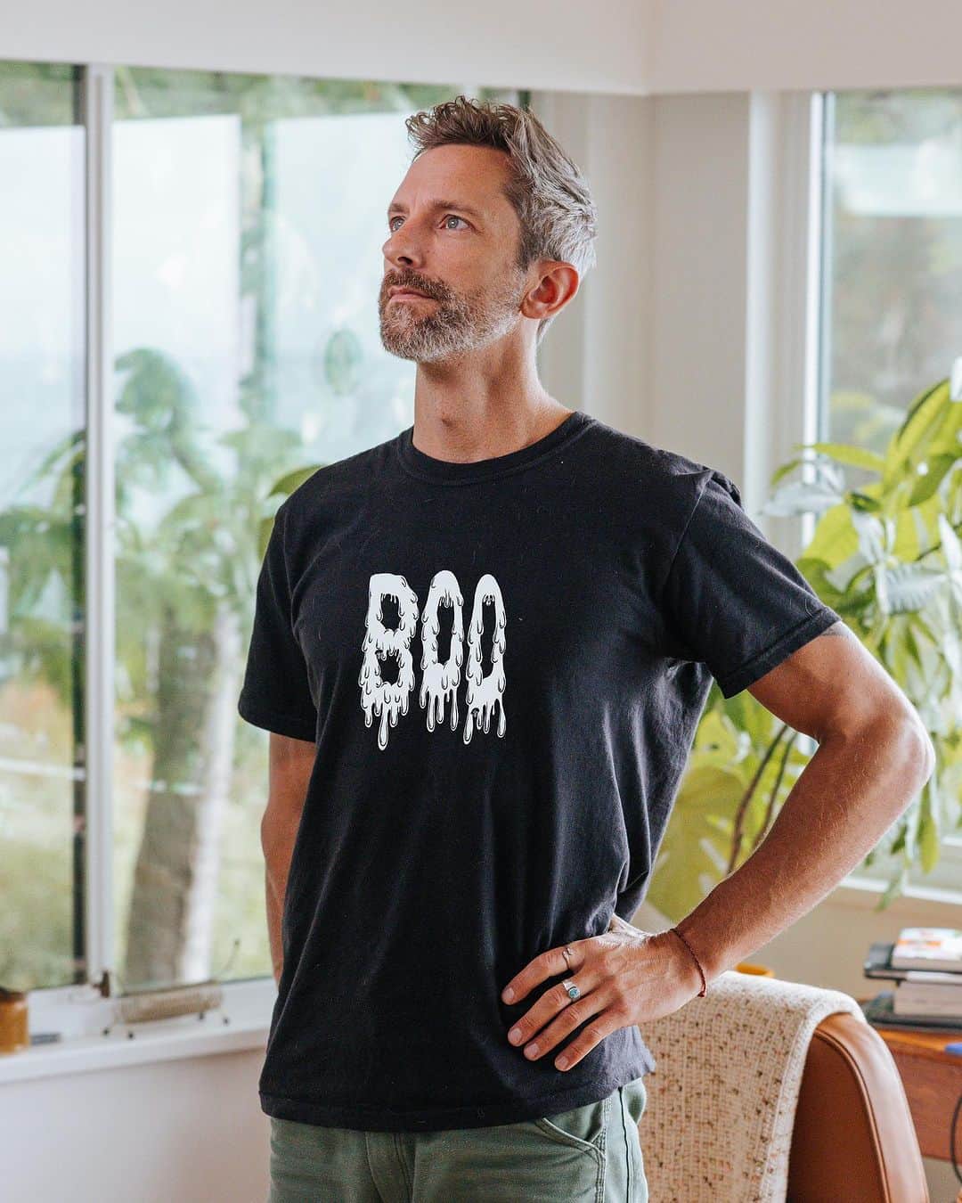 Andrew Knappさんのインスタグラム写真 - (Andrew KnappInstagram)「I’m in front of the camera because shirt! 👻   It’s Boo’s birthday today! I’m commandeering it for a moment because for a short time ONLY, you can preorder this shirt. It’ll be hand screened on quality heavy cotton shirts in early October in hopes of getting it to you by Halloween. It’ll also glow in the dark! Inspired by my favourite vintage shirt which I recreated, and you can (of course) find 3 dogs hiding in the slime.  10% of proceeds will go to @raincoastdogrescue, for the work they continue to do both in Canada and worldwide. Boo is a rescue, and every dog deserves the chance to have a life so good they make books and shirts about him.  Link in profile!」9月14日 4時22分 - andrewknapp