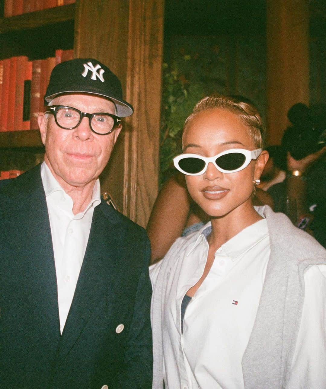 カルーシェ・トランさんのインスタグラム写真 - (カルーシェ・トランInstagram)「@tommyhilfiger x @sza」9月14日 5時28分 - karrueche