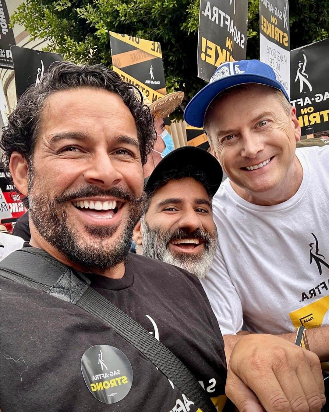 ジョン・ウエルタスさんのインスタグラム写真 - (ジョン・ウエルタスInstagram)「What a morning!!! Shufflin’ these #Hollywood streets with unions from across the city! The goal for us , is to shift the paradigm…to protect and even reinforce the middle class... elevate the middle class…reach back and pull people up! That’s what #leaders do…real leaders! It’s disappearing in every industry across the nation. We are marching, picketing and rallying as a call to everyone around the world to stand up for yourselves and for what is right. Something is wrong in this country when the ultra wealthy are truly cool with working class and poor people being up against the ropes and suffering. The disparity is sickening and for these corporations to continue to broadening the gaps between their CEOs/shareholders and the people that do the groundwork, we have to say enough is enough. Why not share in prosperity? So as  to bring the strength back to our country to our workers…we’re supposed to be one nation for the #people. #sagaftra #sagaftrastrong #wgastrong #fuckrobots」9月14日 5時50分 - jonhuertas