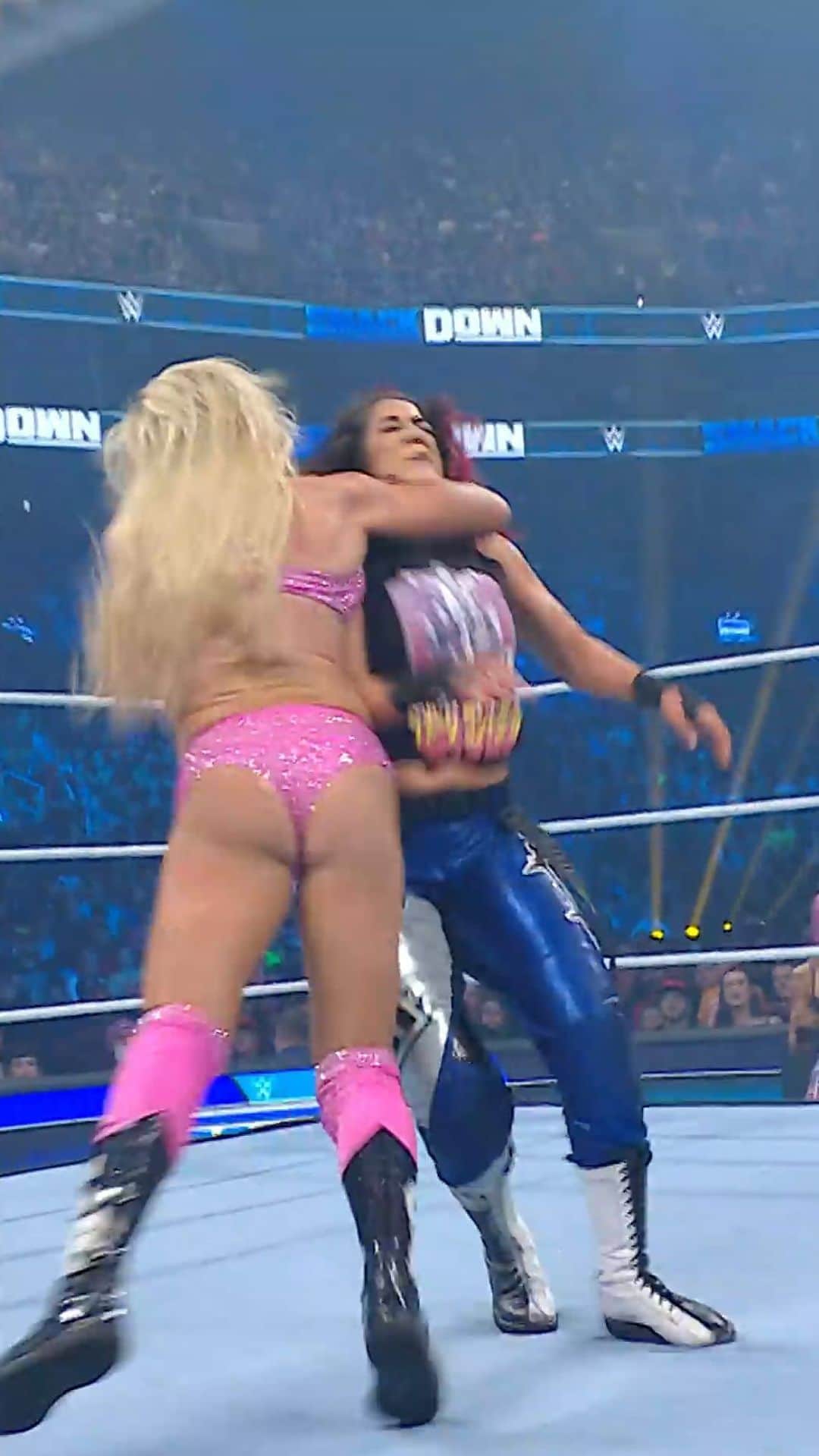 WWEのインスタグラム：「NOBODY does it like @charlottewwe」