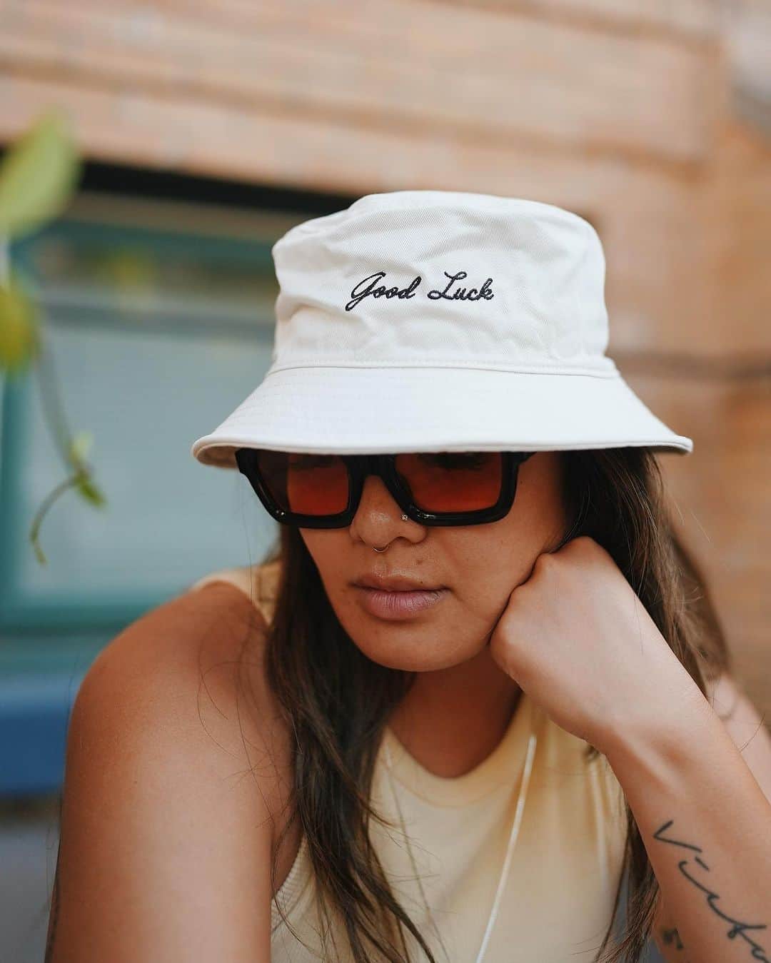 Stumptown Coffee Roastersのインスタグラム：「This Good Luck bucket hat is SOLD OUT on our website, but there are still a few left for sale in our Stumptown cafes — swing by and grab yours today! 🤞🧲❤️」