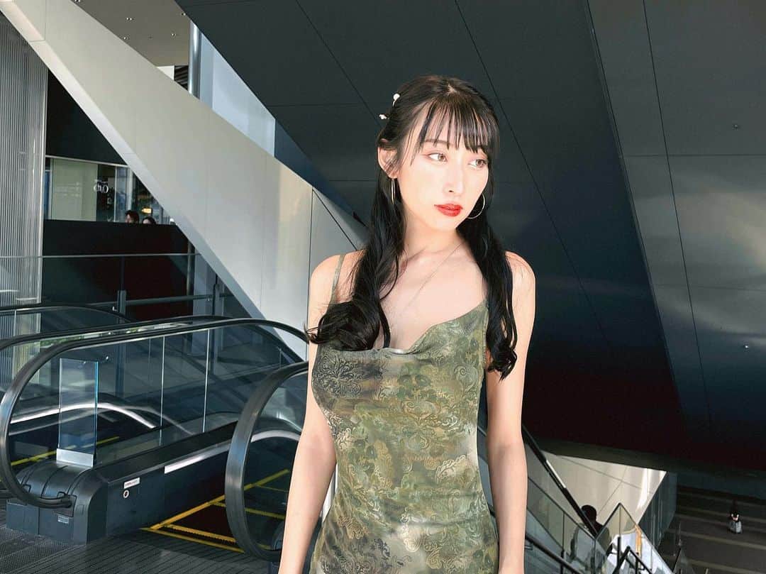 瀬名ひなののインスタグラム：「ジャパンコレクション📷  🔍SHEIN 👗 19818815 👙 14080505  coupon code : hinano (up to 20%off)  #sheingals #SHEIN #SHEINforAll  #SHEINpartner #ad #besheinモデル」