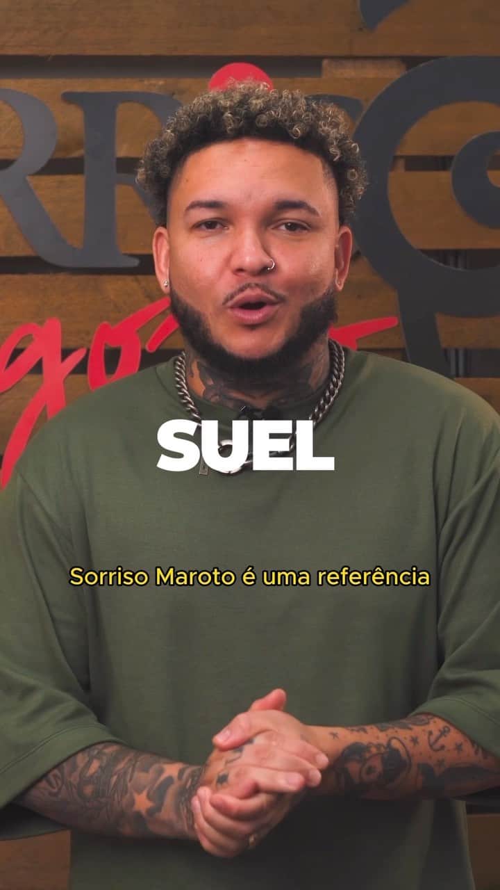 Sorriso Marotoのインスタグラム：「Chega junto, Suel!✌🏽  Ô irmão, a gente fica muito feliz pelas palavras e por ter você cantando sucessos da nossa carreira em um projeto tão especial pra nós, temos muita história, né?   Bora, que tem lançamento vindo aí e a galera vai curtir muito. Amanhã, dia 14 de Setembro, Sorriso Eu Gosto No Pagode - Parte 1! 😎」
