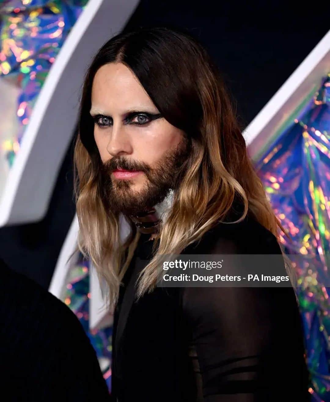 ジャレッド・レトのインスタグラム：「❤️‍🔥🖤❤️‍🔥🖤❤️‍🔥🖤❤️‍🔥  📸: Getty Images / Doug Peters - PA Images, Dimitrios Kambouris, Angela Weiss / Johnny Nunez   🕺🏻 @rickowensonline @paulsinclaire @claraleopard @laramiemakeup」