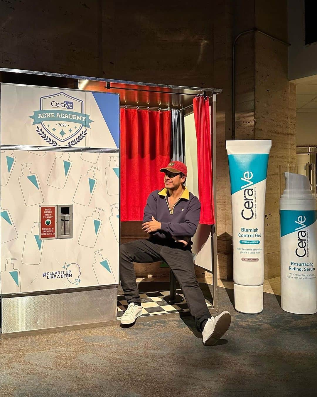 Bryant Eslavaさんのインスタグラム写真 - (Bryant EslavaInstagram)「ready for @cerave 🧴」9月14日 7時45分 - bryant