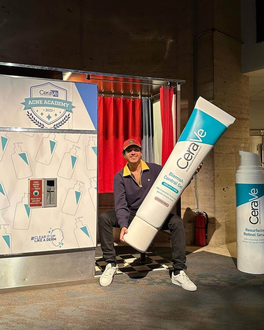 Bryant Eslavaさんのインスタグラム写真 - (Bryant EslavaInstagram)「ready for @cerave 🧴」9月14日 7時45分 - bryant