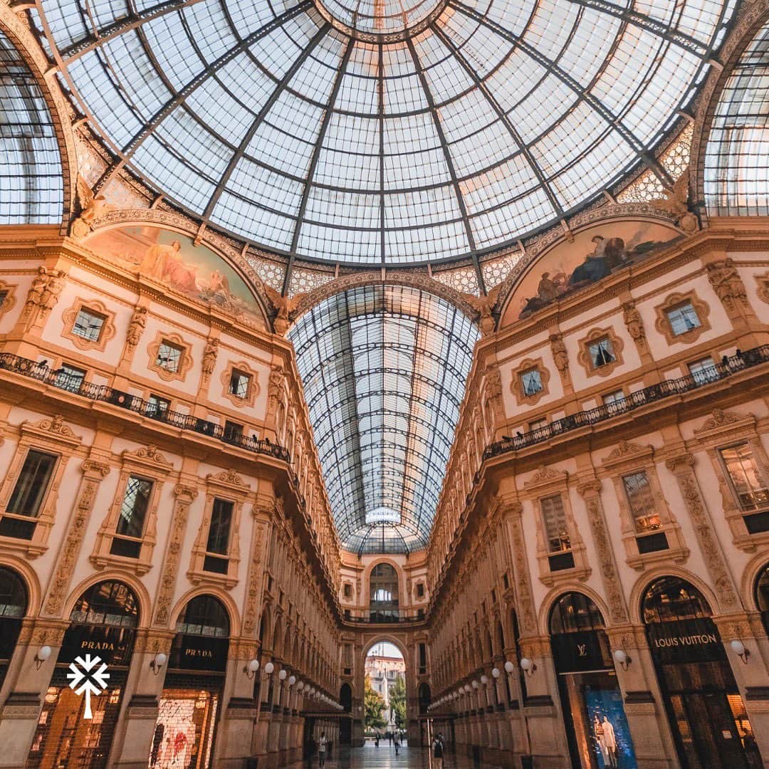 PicLab™ Sayingsのインスタグラム：「Coming right up.. our latest Paradise Expert City Guide: Milan Edition. 🇮🇹 🌆 Head to our link in bio for the best places to stay, eat, shop, and see in this stunning city. With world-class shopping, immersive culture, endless sites and attractions, and some of Italy’s best restaurants, you don’t want to miss this one.」