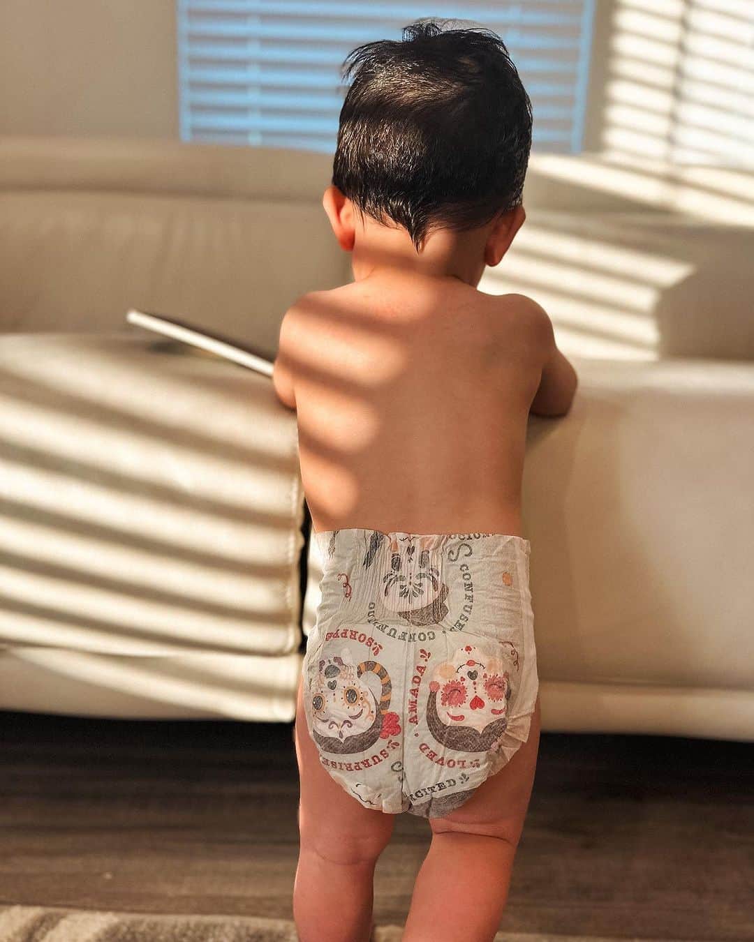 The Honest Companyのインスタグラム：「Have you taken a peek at our adorable new La Catrina diaper print yet? 😍 Embrace style and comfort for your little one in our limited edition prints!   📷| @kimschavez」