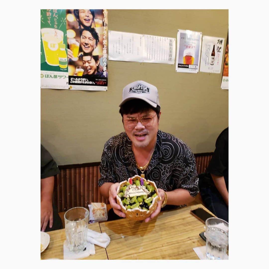 佐田正樹さんのインスタグラム写真 - (佐田正樹Instagram)「基本下ネタしか話してません。 愛おしいおじさん達です。 いつもありがとうございます😊 KANSHA❤️」9月14日 8時32分 - satakisama