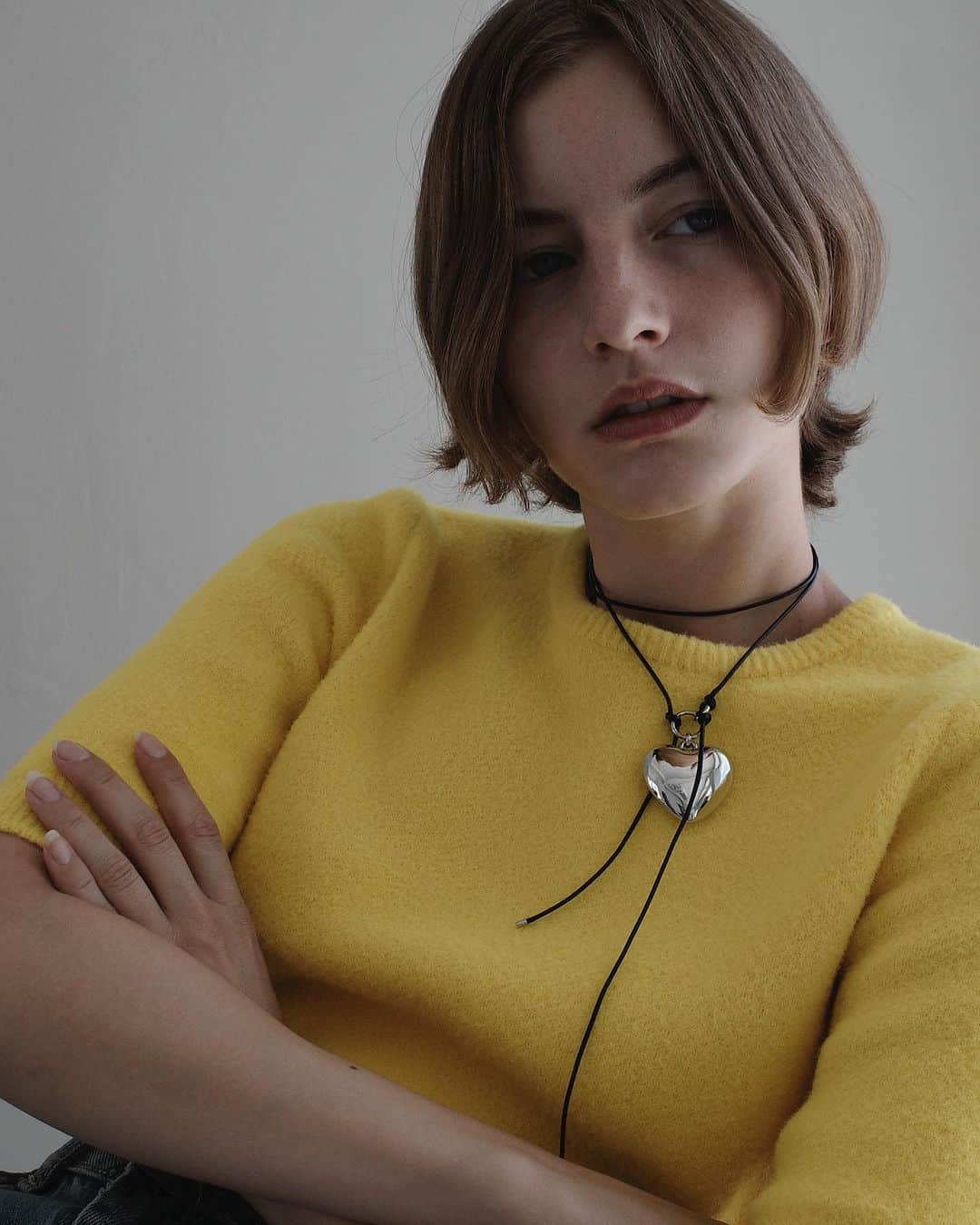 のインスタグラム：「Heart String Necklace Large 🩶  #mondayedition #먼데이에디션」