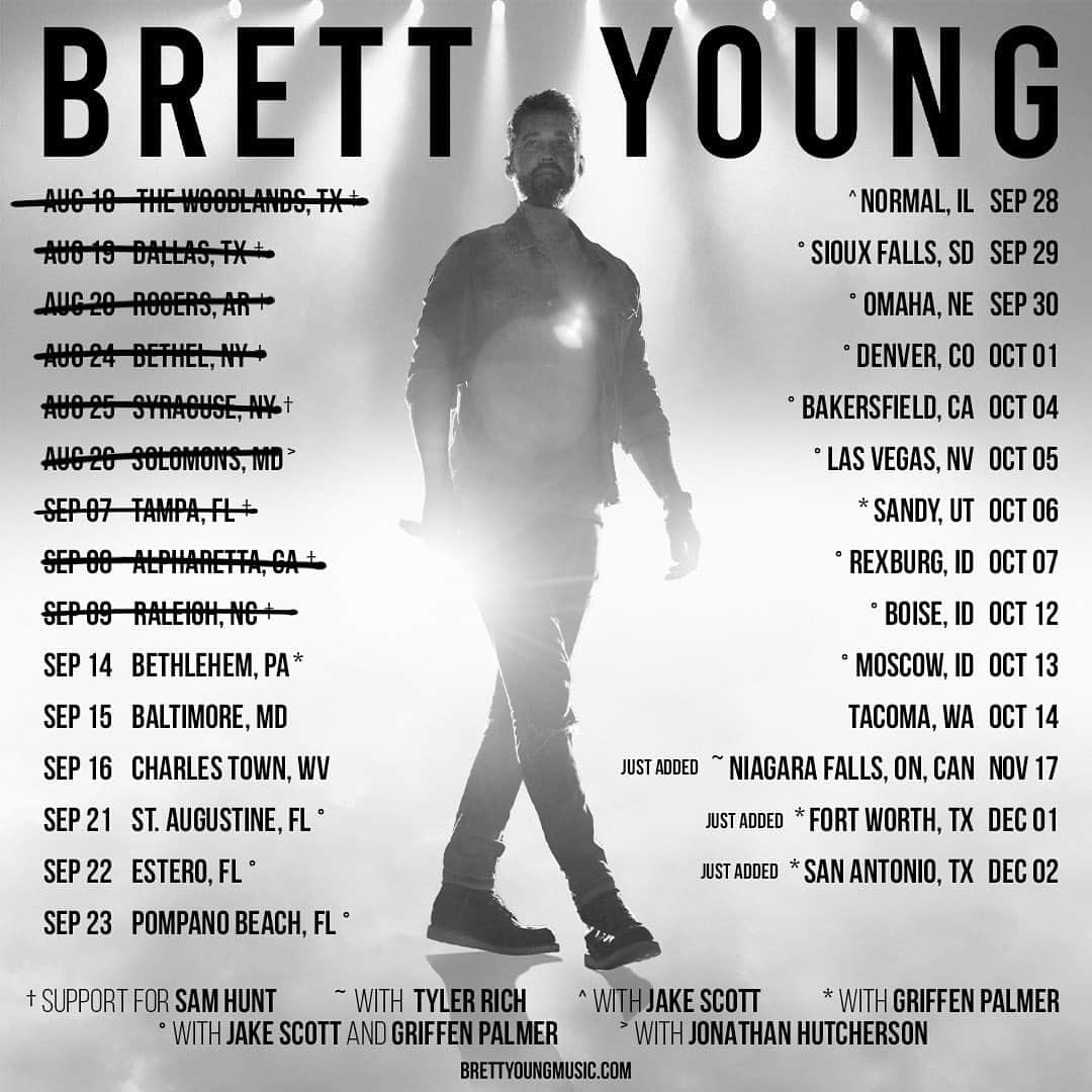 のインスタグラム：「Kicking off the DANCE WITH YOU TOUR tomorrow night!! // Which show are y’all coming to?」