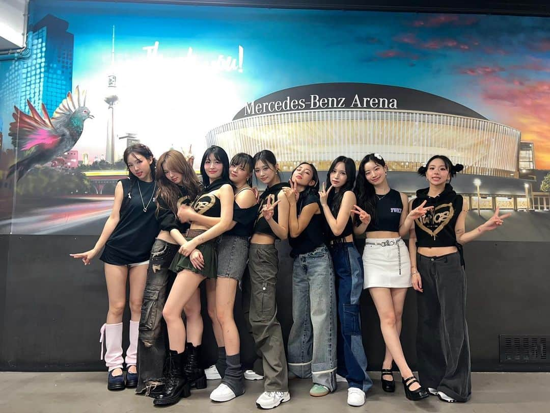 TWICEのインスタグラム：「TWICE 5TH WORLD TOUR 'READY TO BE' IN #BERLIN - DAY 1  What a magical night! ✨ The first day in Berlin was more than awesome! We are so grateful for all the love you showed us and really thank you from the bottom of our hearts for enjoying tonight's show! We were so touched by your beautiful voices and can't wait to see you again tomorrow, Berlin ONCE🍭💖Danke💓  #TWICE #트와이스 #READYTOBE #TWICE_5TH_WORLD_TOUR」