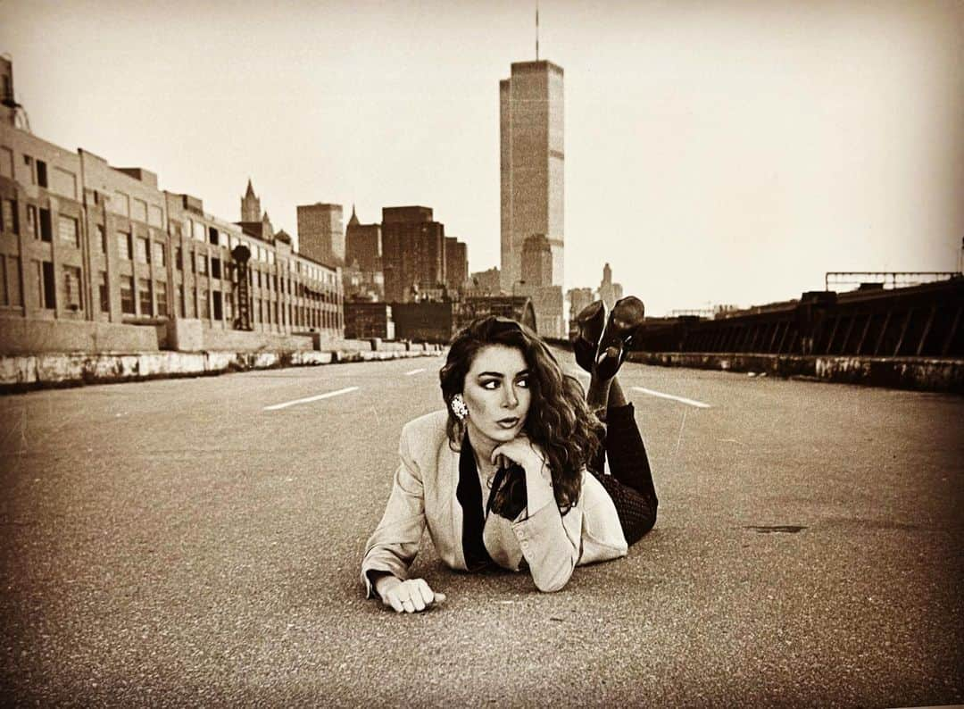 ナディア・ダジャニさんのインスタグラム写真 - (ナディア・ダジャニInstagram)「My beautiful sister Magda posing on the now extinct elevated West Side Highway. The simplicity of an easier time - made my heart stop for a moment. Grief is a beast 💔💔💔」9月14日 9時31分 - caughtoffbase