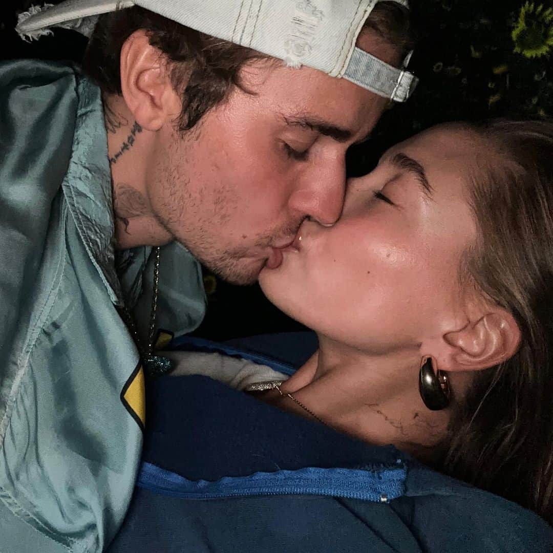 ジャスティン・ビーバーのインスタグラム：「To the most precious, my beloved. 5 years. You have captivated my heart. I know from the depths of my soul down to my bones that this journey with you will only exceed our wildest expectations. So let’s keep dreaming big baby. Cheers to forever and ever. I love you with every fiber of my being.   HAPPY 5TH YEAR ANNIVERSARY!!!」