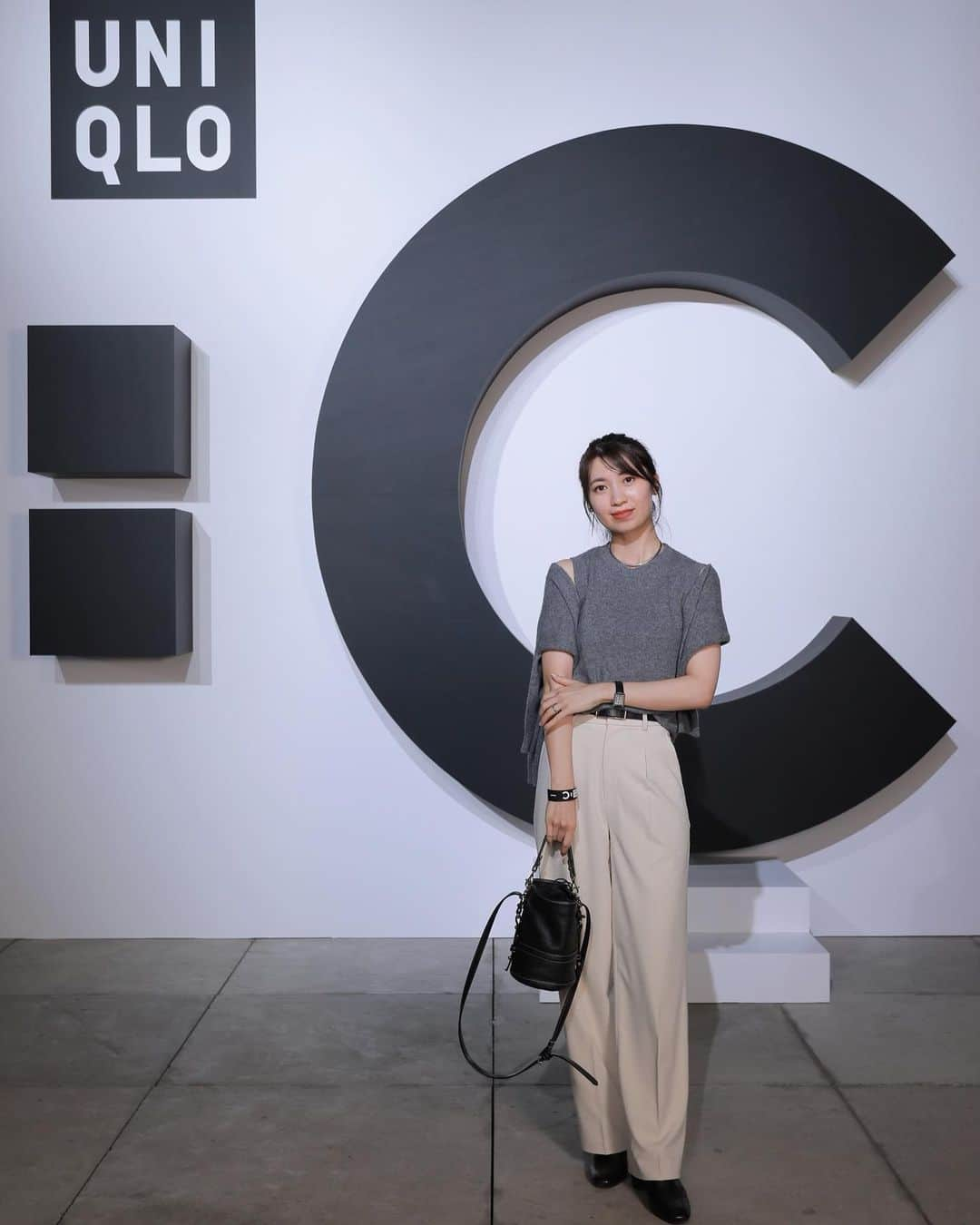 mikicoco00のインスタグラム：「・ 「UNIQLO: C 」launch party🖤🤍  明日、9月15日発売のUNIQLO:C  ローンチパーティーに参加してきました！  着用したお洋服は #カシミヤクルーネックショートカーディガン  #カシミヤクルーネックショートセーター  みやちゃんとお揃い〜😚🫶 ベストでも、アンサンブルでもとっても可愛い♡ シルエットも綺麗で、着心地も抜群でしたよ！  是非チェックしてみてくださいね〜♥︎  #UNIQLO #UniqloC #ClareWaightkeller  #ユニクロ#LifeWear#ユニクロコーデ　 @uniqlo_jp @uniqlo_with」