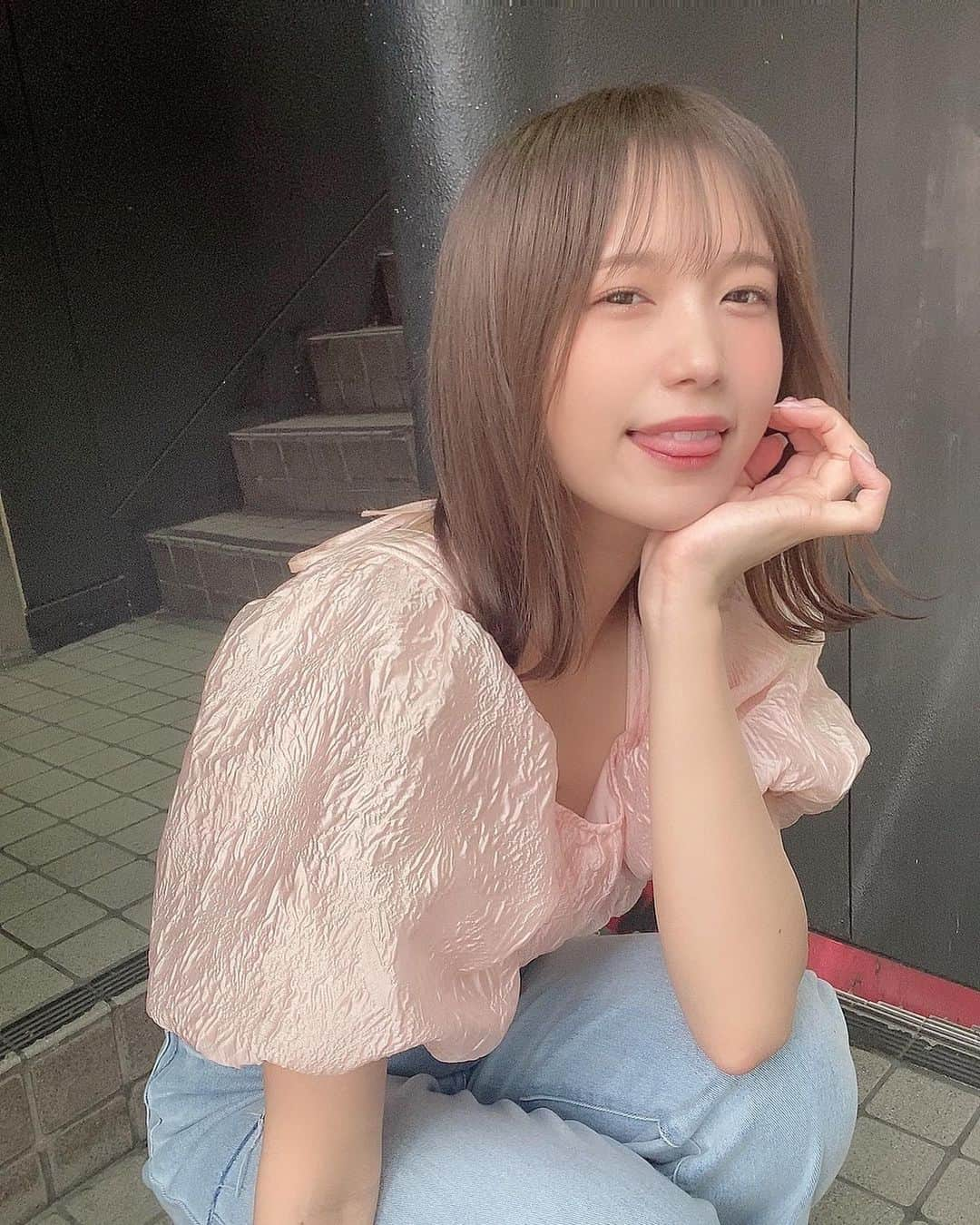 橋本せいなさんのインスタグラム写真 - (橋本せいなInstagram)「3枚ちゃんとみてね😴🫶🏻  #elsy #idol #japan #japanese #girl #cute #beautiful #makeup #selca #selfie #fashion #fashionstyle #hair #hairstyles #ヘアアレンジ #ボブ #ミディアムヘア #イエベ春 #イエベ春コスメ #instagram #instagood #followforfollowback #follow #follow4followback」9月14日 21時03分 - elsy_seina